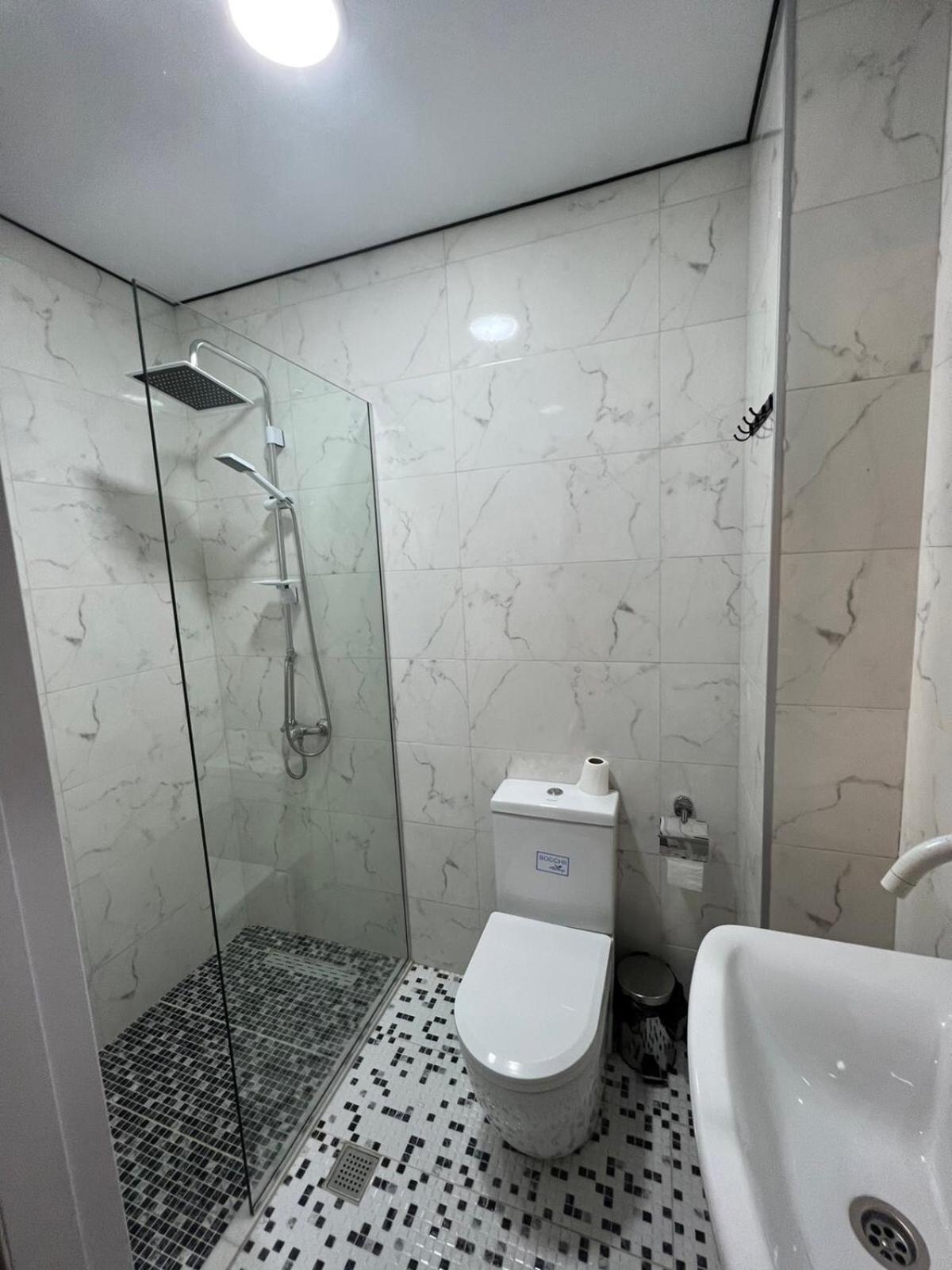 Natali Boutique Hotel Tbilisi Rum bild